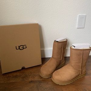 UGG Boots Classic Short II